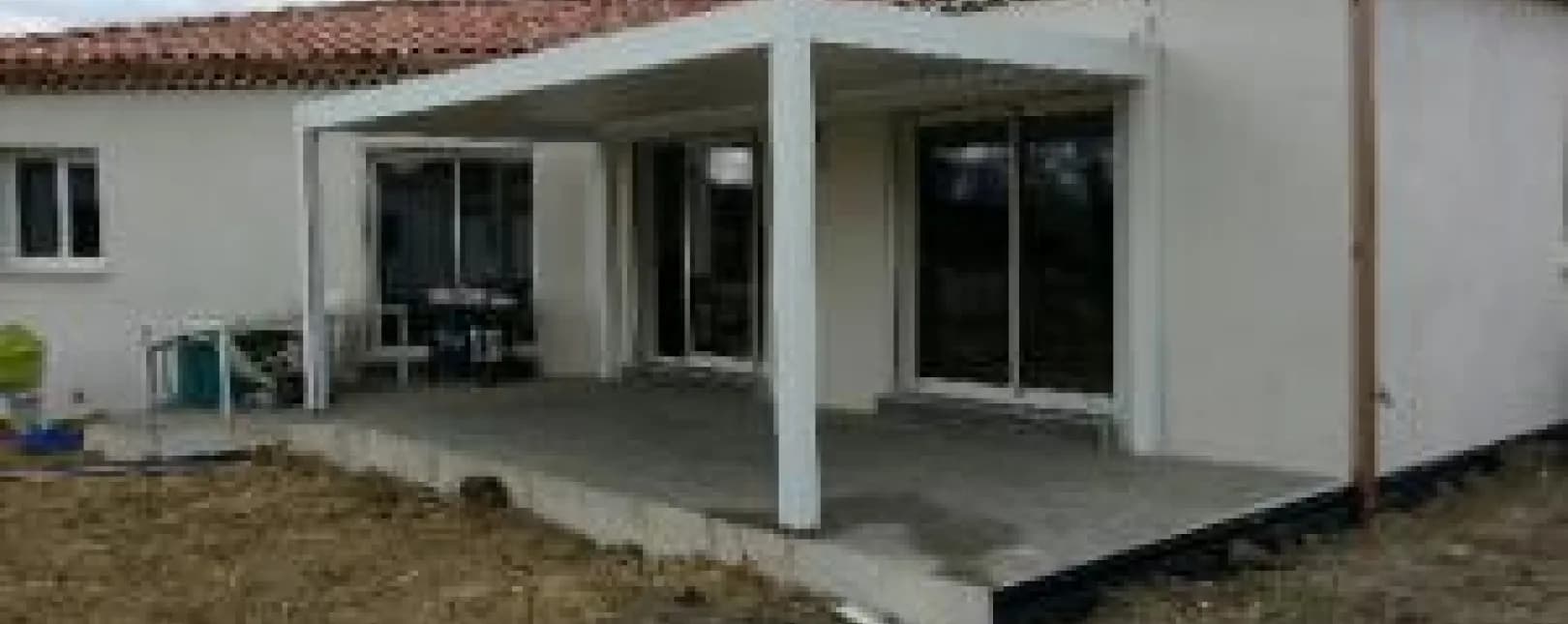 Boisset-et-Gaujac - 30140 - Pose d'une pergola bioclimatique
