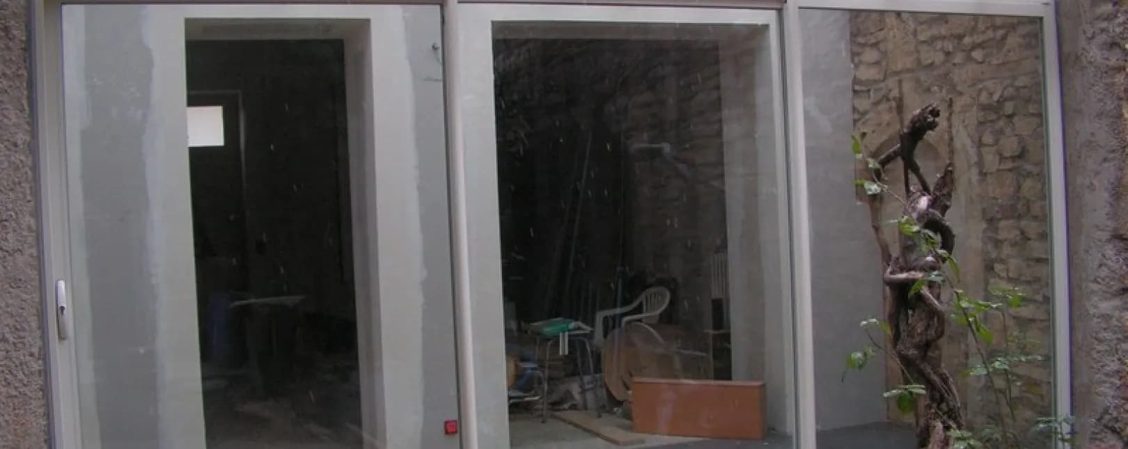 Poulx - 30320 - Installation d'une véranda Alu sur mesure avec toiture