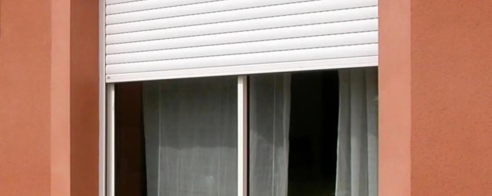 Monteils - 30360 - Installation de volets roulants sur mesure électriques SOMFY Radio