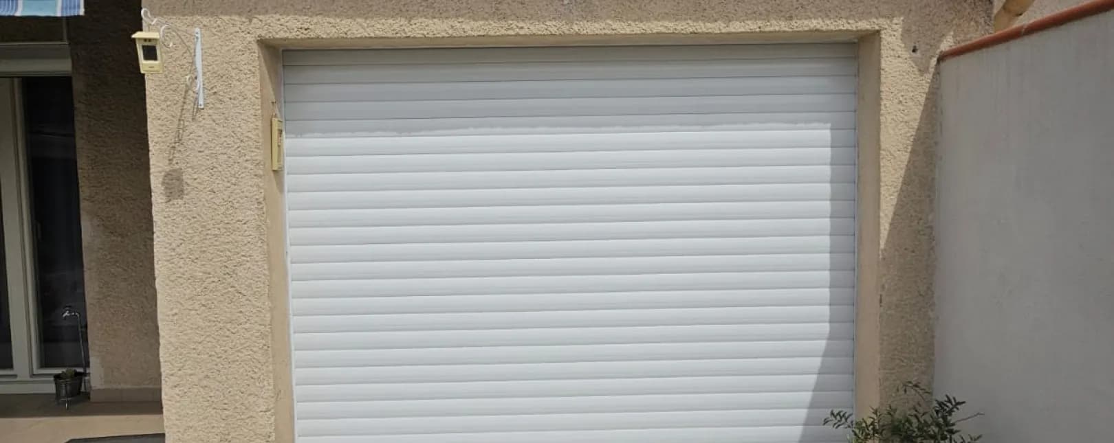 Porte de garage enroulable à La Calmette