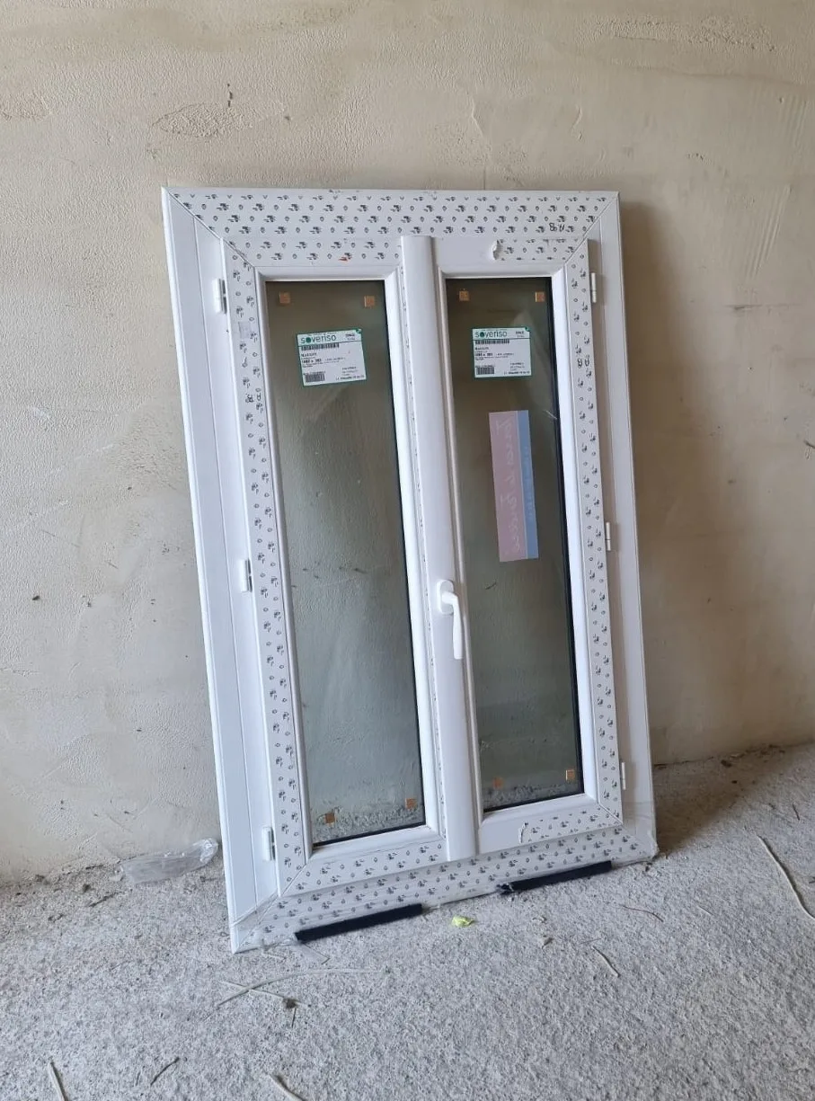 Fenêtre 2 vantaux PVC
