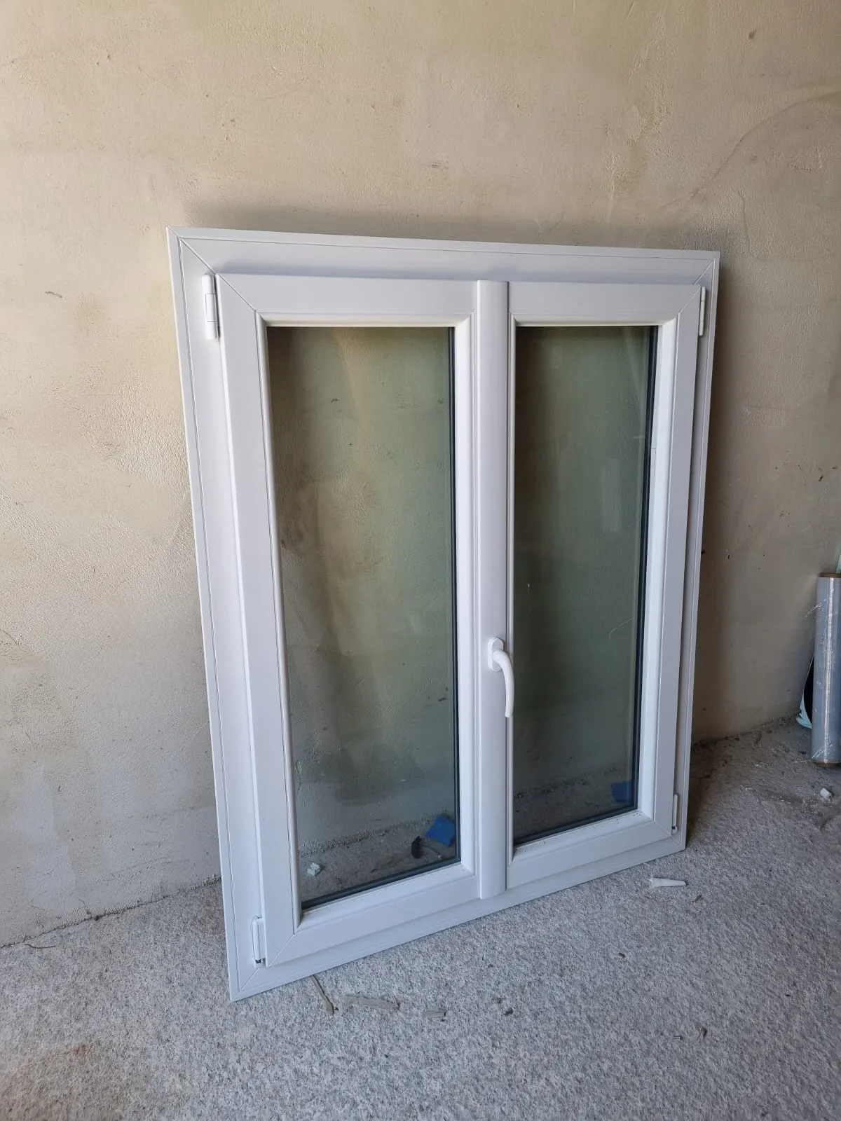 Fenêtre 2 vantaux PVC