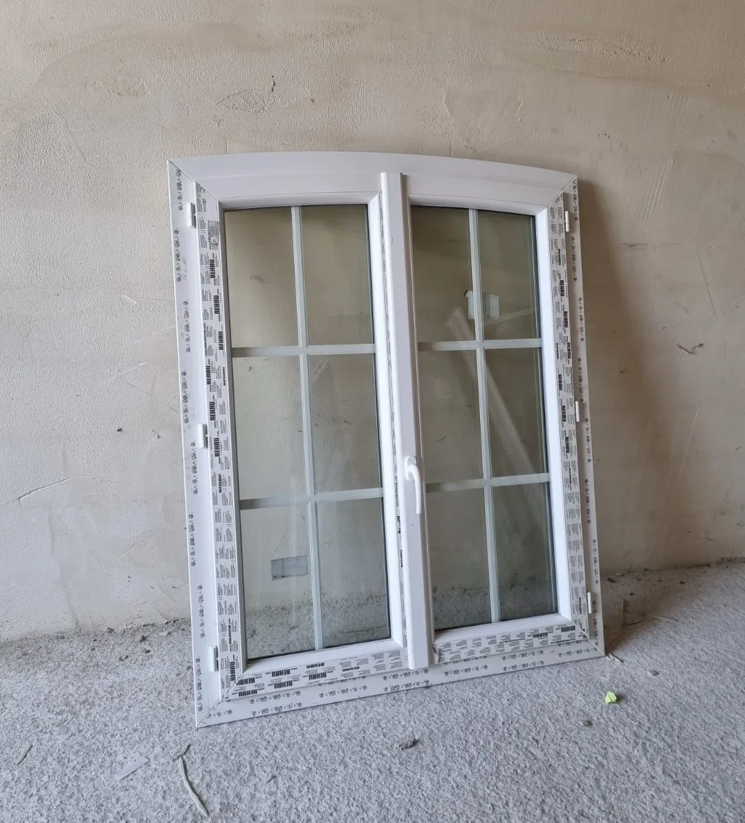 Fenêtre 2 vantaux PVC