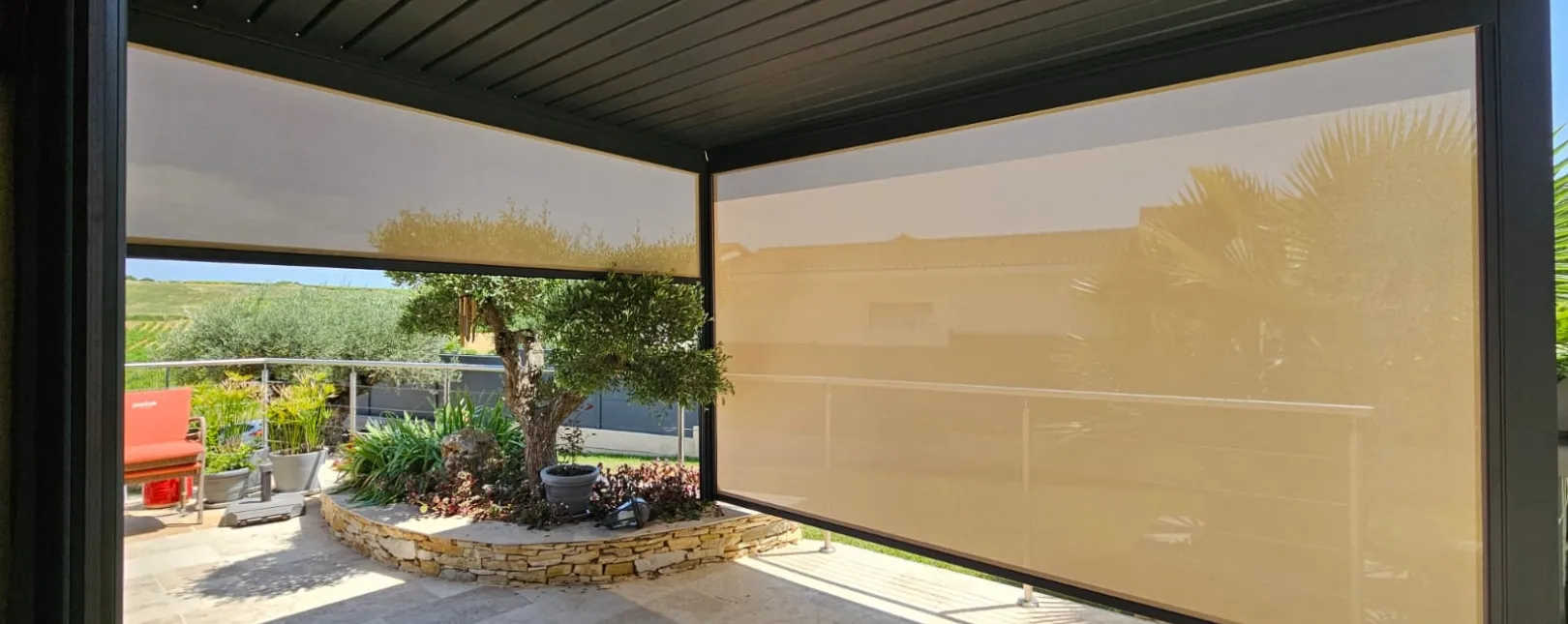 Installation de stores screen ZIP motorisés à Saint-Maurice-de-Cazevieille – Confort solaire et discrétion assurés