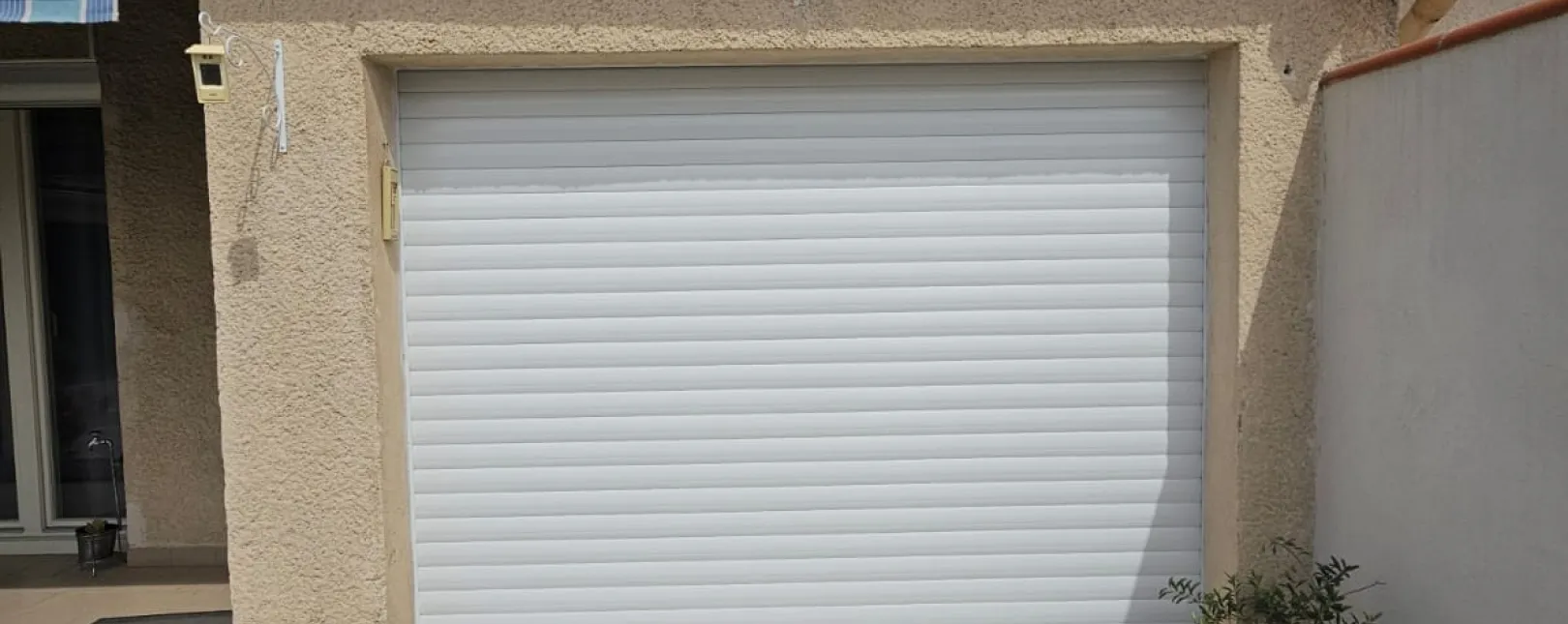 Porte de garage enroulable à La Calmette