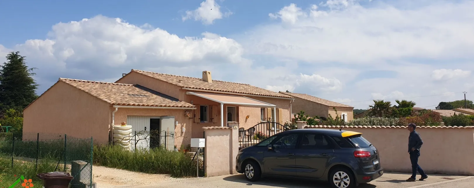 Pose d'un store pour pergola B128 BRUSTOR à Saint-Quentin-la-Poterie