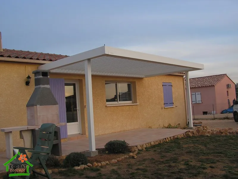 Pose d'une pergola bioclimatique à Auzon (30500) - Photo 8