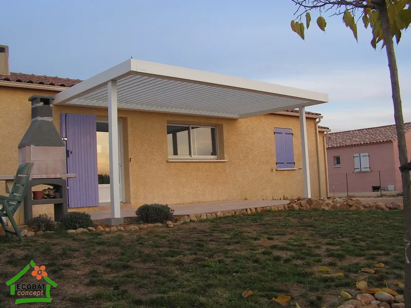 Pose d'une pergola bioclimatique à Auzon (30500) - Photo 9