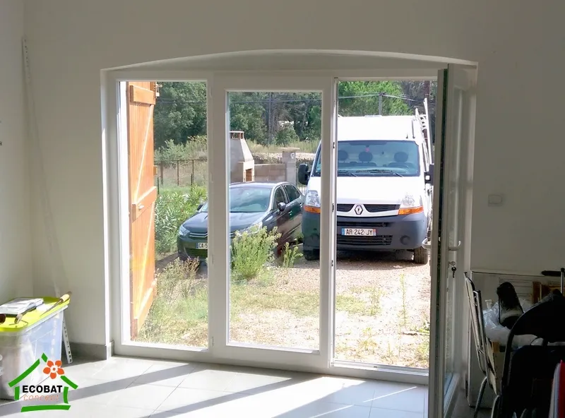 Divers chantiers - Pose de menuiseries PVC ALU sur mesure en rénovation - Photo 13