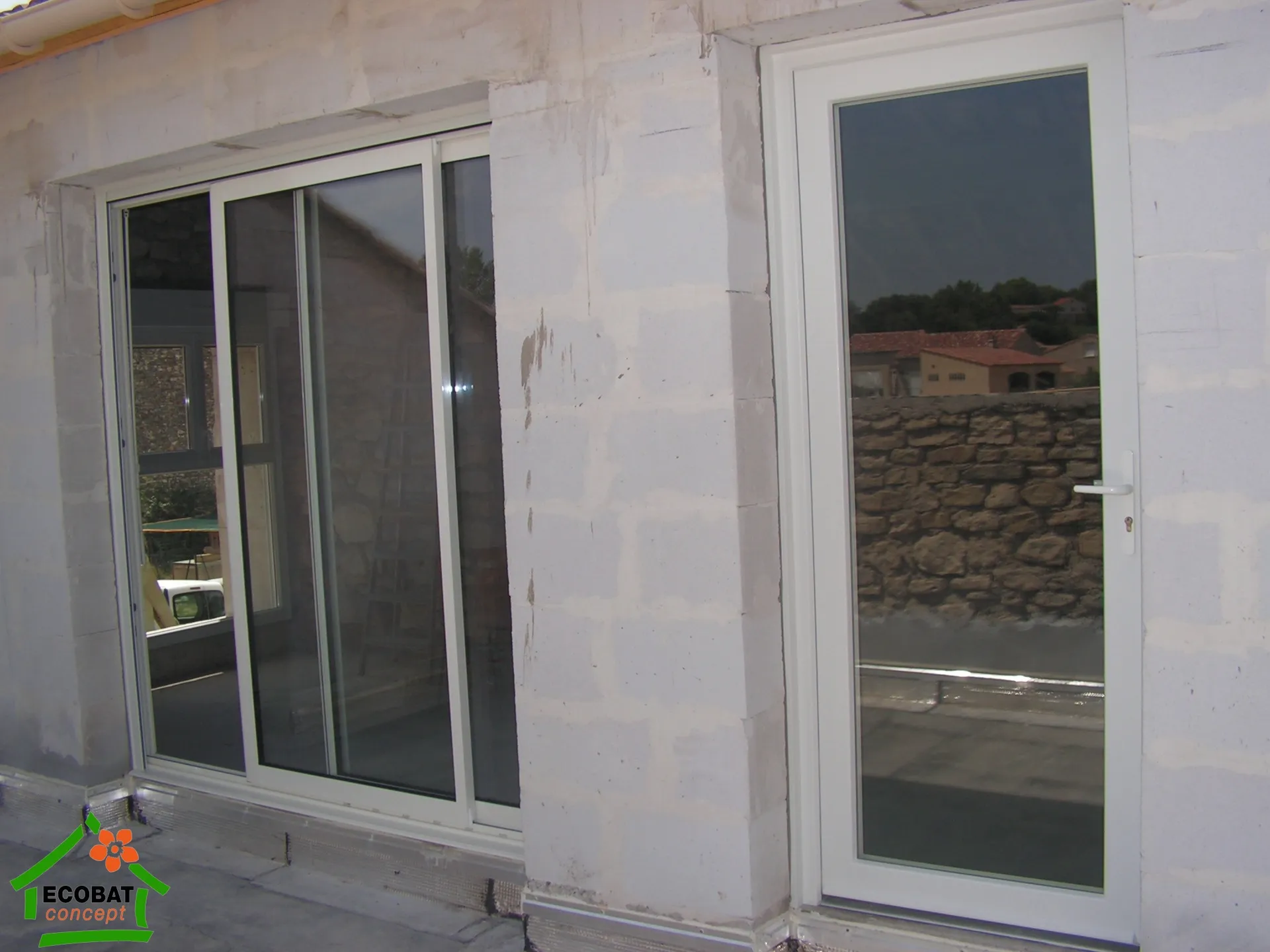Pose de fenêtres aluminium et PVC à Saint-Maurice-de-Cazevieille - Photo 6