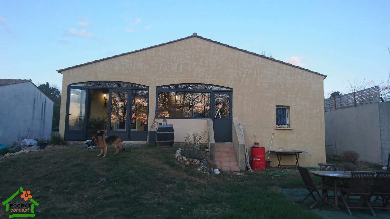 Fermeture de terrasse en aluminium sur mesure à Sauzet - Photo 2