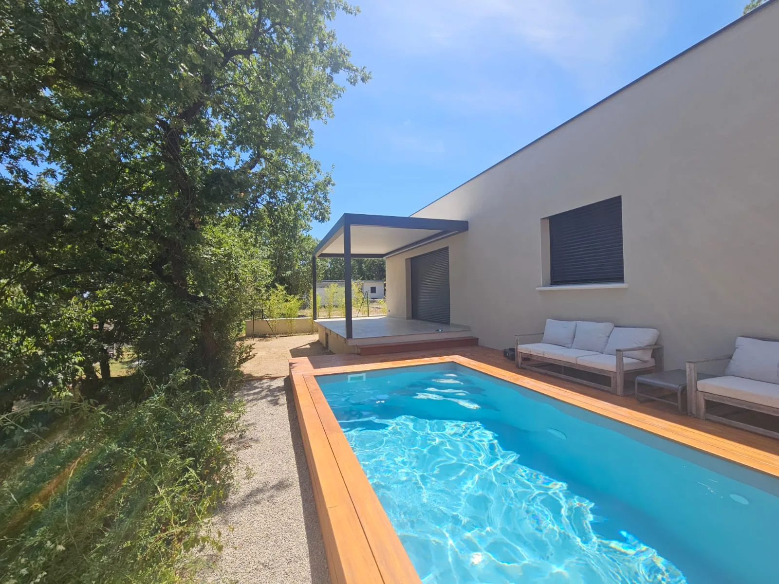 Montignargues - Installation d'une pergola bioclimatique Brustor sur mesure - Photo 5