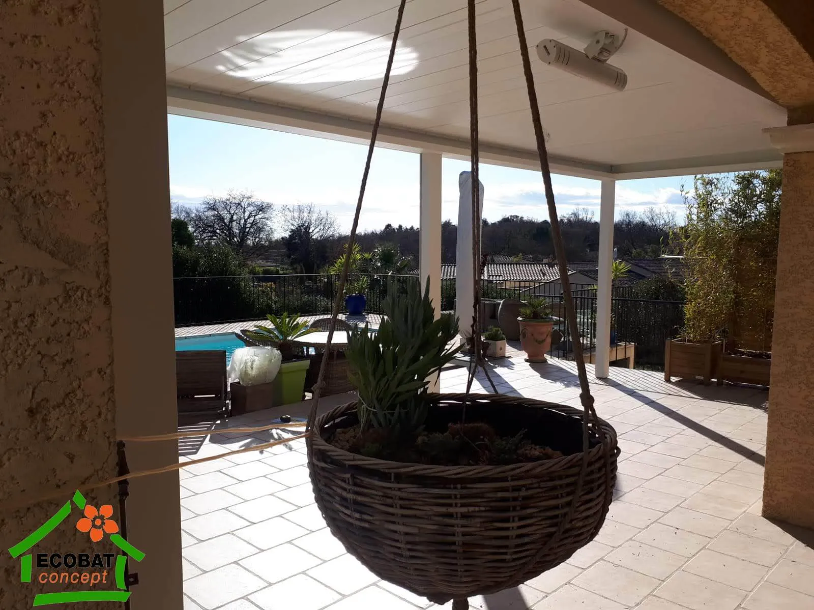 Pose d'une pergola bioclimatique 4 poteaux à Collorgues - Photo 4