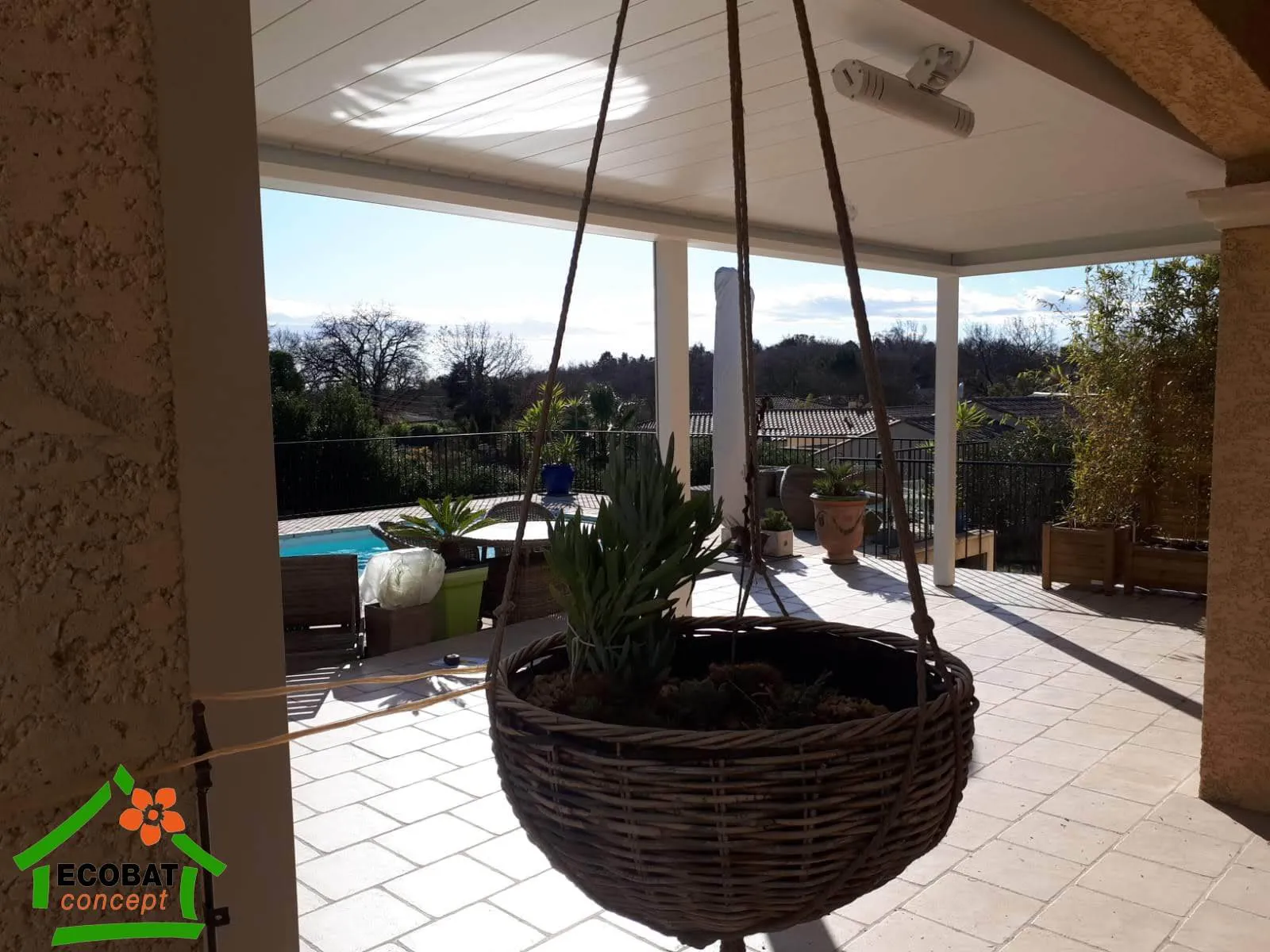 Pose d'une pergola bioclimatique 4 poteaux à Collorgues - Photo 6
