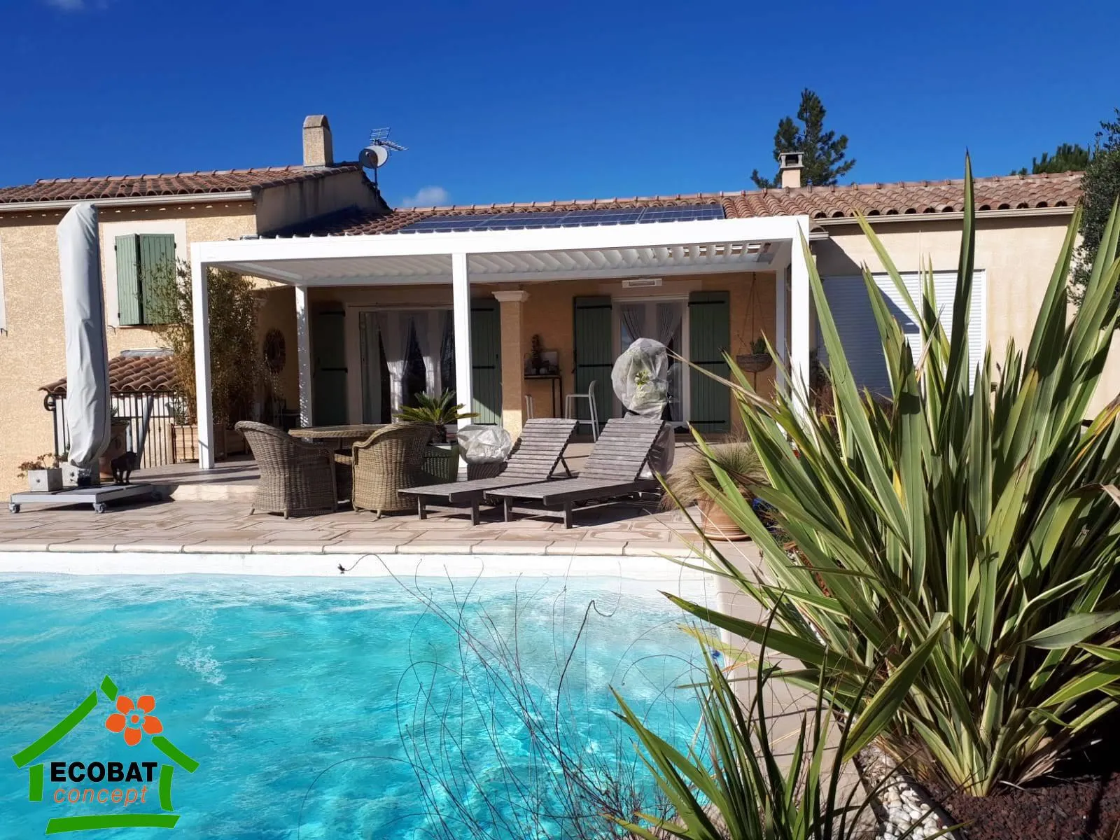 Pose d'une pergola bioclimatique 4 poteaux à Collorgues - Photo 8