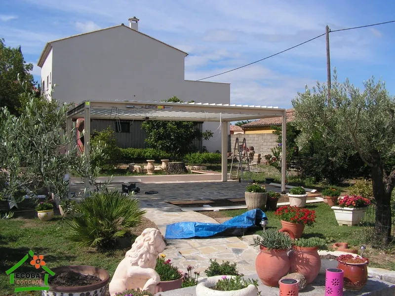 Pose d'une pergola bioclimatique à Ribaute-les-Tavernes - Photo 4