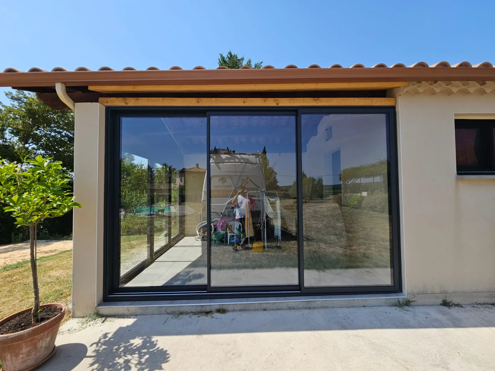 Saint-Cézaire-de-Gauzignan - Installation d'une véranda coulissante en aluminium - Photo 5