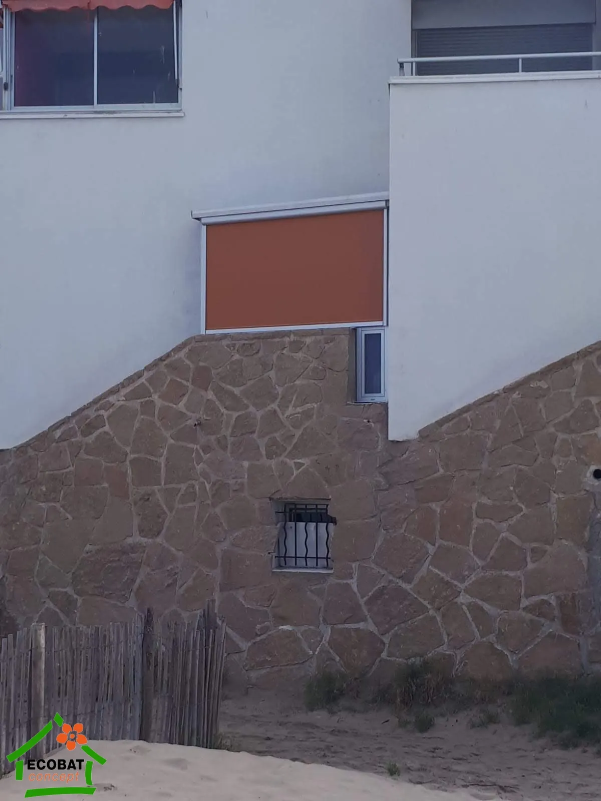 Pose d'un screen ZIP protection solaire au Grau-du-Roi - Photo 2